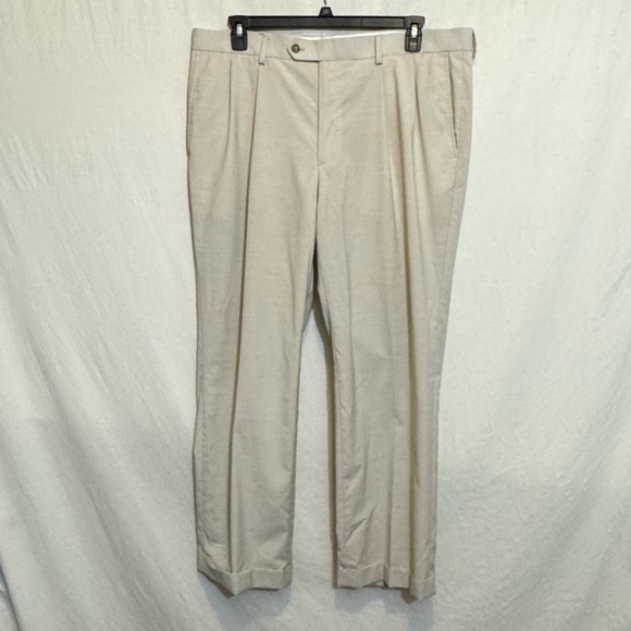 B-159 Men’s Saddlebred Cream Khaki Pleated Pants Size 40x30 - Picture 1 of 14